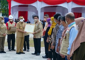 10 Perusahaan di Riau Dapat Penghargaan Gubernur Riau