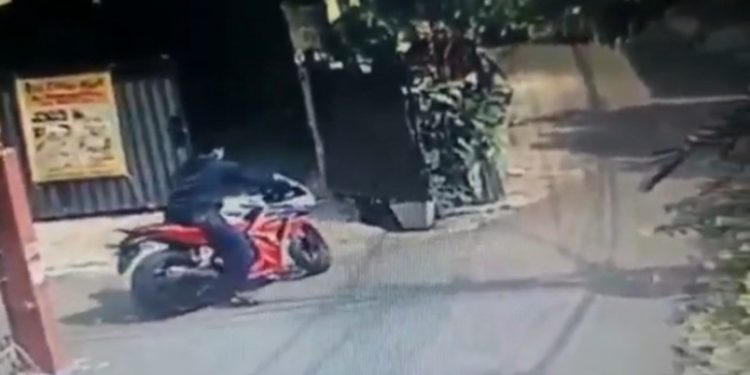 Siang Bolong, Dua Pencuri Gasak Satu Unit Motor Sport di Matraman