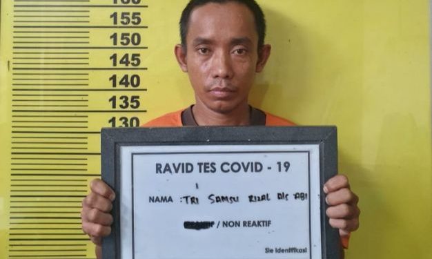 Anak Durhaka, Hanya Gegara Dilarang Main Handphone, Rizal Pukul Ayah Kandung Pakai Kayu