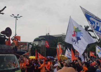 Hari Ini Buruh Demo di DPR, Tolak Pemilu Ditunda dan Kenaikan Harga BBM