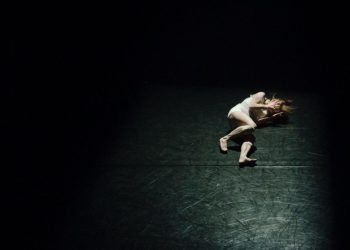 Seorang Pria di Bali Memperkosa Putrinya yang Masih Remaja Berkali-Kali