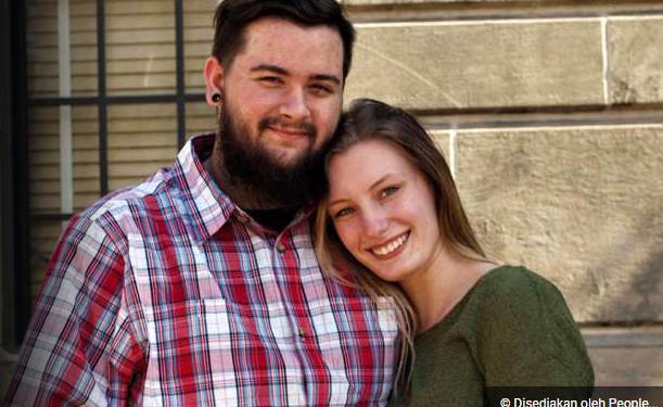 Sepasang Pengantin Baru Ditemukan Tewas Tertembak di dalam Apartemen Mereka