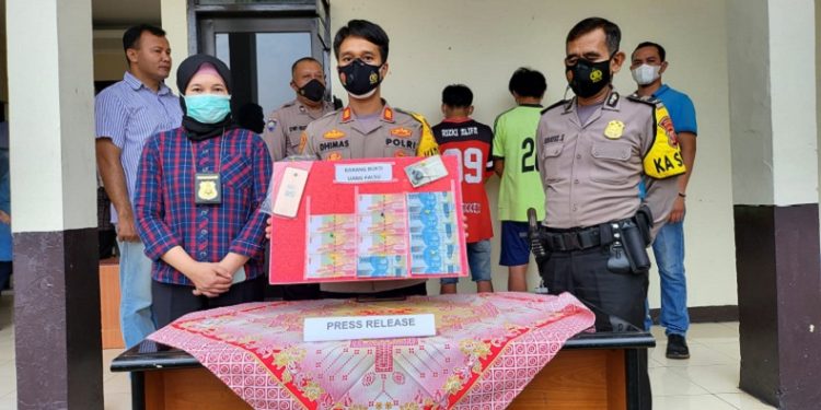 Beli Melon dan Rokok Pakai Uang Palsu, Pria Cibinong Ditangkap Polisi