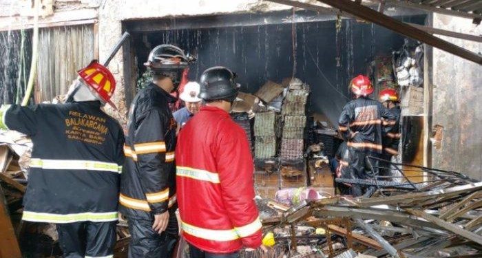 Mobil Kebakaran saat Kecelakaan, 7 Orang di Samarinda Tewas