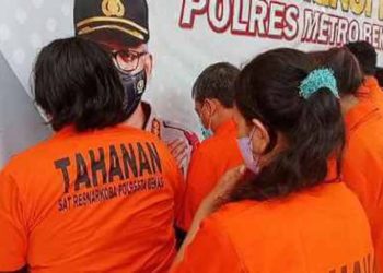 Tergiur Upah Besar, 2 Janda Bekasi Nyambi Jadi Kurir Narkoba