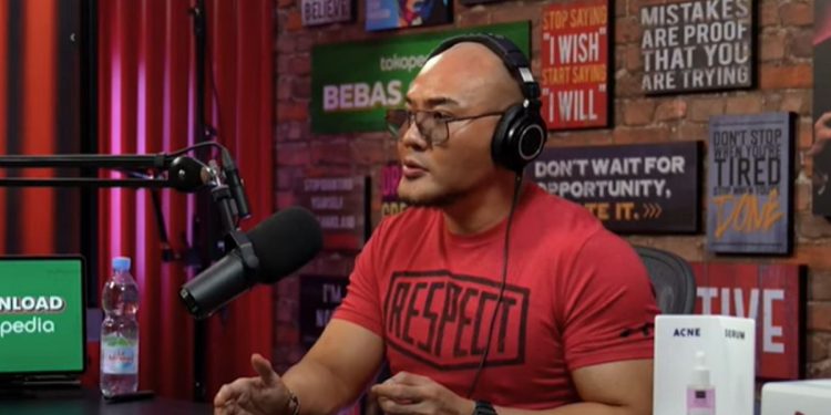 Dihujat, Deddy Corbuzier Minta Maaf dan Turunkan Video Podcast Pasangan LGBT