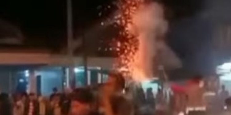 Main Petasan saat Takbir Keliling, Kelingking Pemuda Sampang Putus