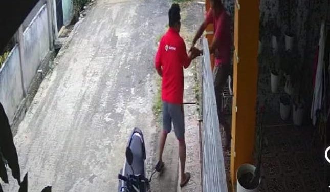 Sakit Hati Tak Pernah Diturunkan, Pemain Sepak Bola di Pekanbaru Tikam Pelatih