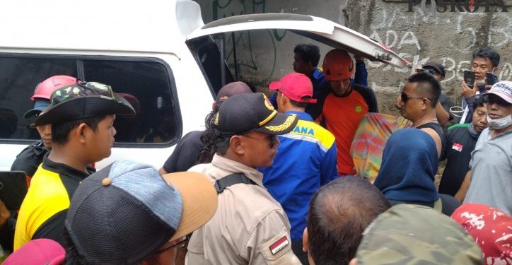 Main Air saat Banjir, Balita di Tangerang Tewas Terseret Arus Kali Sabi