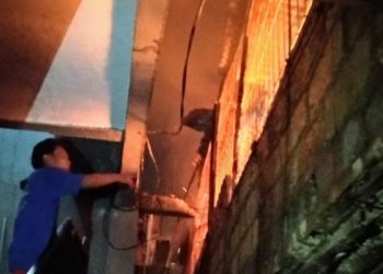 Gegara Korsleting Listrik, Rumah Dua Lantai di Depok Hangus Terbakar