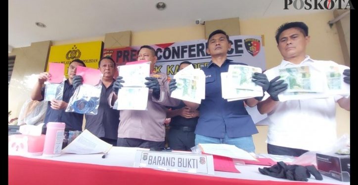 Edarkan Upal di Pasar Tradisional, Pasutri Dibekuk Reskrim Polres Jakarta Barat