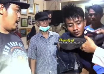 Pelaku Pencurian Parfum di Mini Market Tebet Babak Belur Dikeroyok Warga