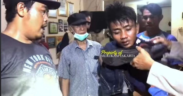 Pelaku Pencurian Parfum di Mini Market Tebet Babak Belur Dikeroyok Warga