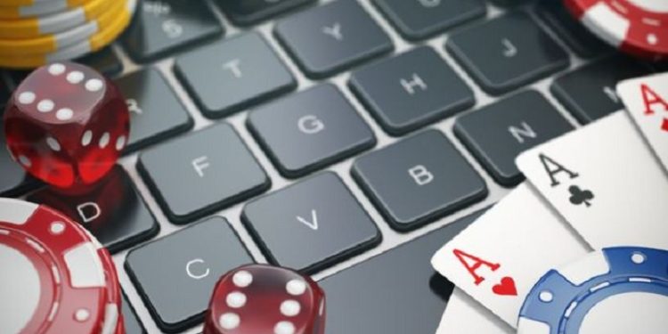 Kecanduan Judi Online, Pria Ini Habiskan Dana Bansos Rp5 Miliar