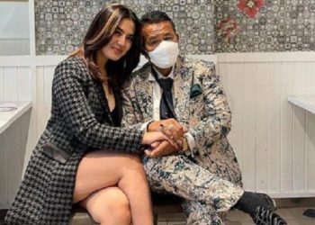 Hotman Paris Unggah Bukti Dikirimi Foto Seksi oleh Iqlima Kim