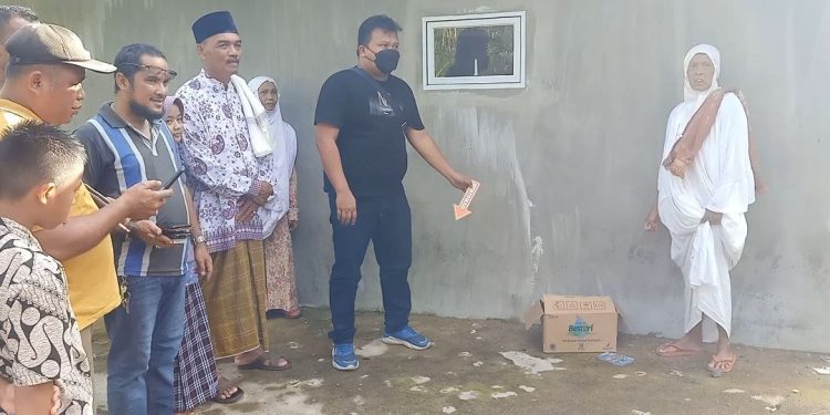 Warga Kaget, Mau Sholat Subuh Temukan Bayi dalam Kardus