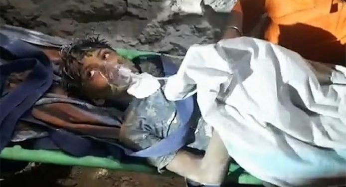 Bocah di India Berhasil Terselamatkan Usai Terjebak 4 Hari di Dalam Sumur Berisi Ular