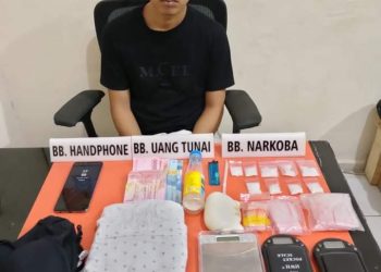 Tim Ojoloyo Polres Kampar Tangkap Pelaku Narkoba saat Berada Dikamarnya