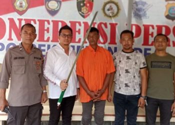 Ancam Pengunjung Kafe dengan Kelewang, Preman Kampung Ciut saat Diciduk Polisi