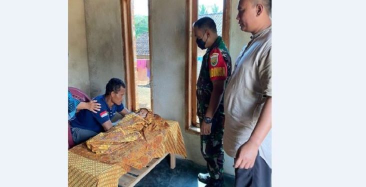 Orang Tua Menjahit, Balita di Lampung Tewas Mengapung Di Kolam Lele