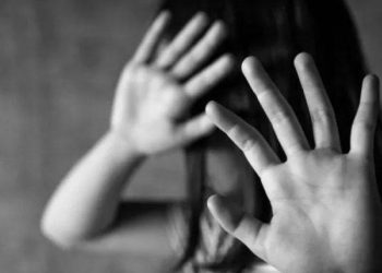 Sambil Tonton Video Porno, Guru Ngaji Cabuli 3 Muridnya