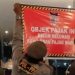 Satpol PP Padang Pasang Pengumuman Tempat Usaha Penungak Pajak