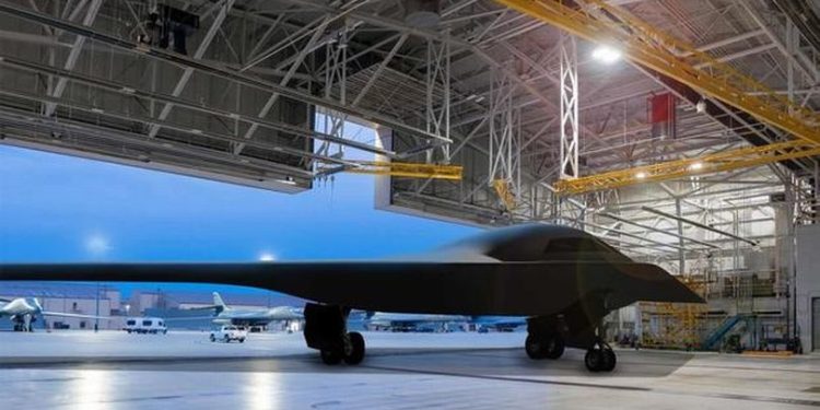 Pembom Siluman Rahasia Milik Amerika Serikat Akhirnya Akan Terungkap ke Publik