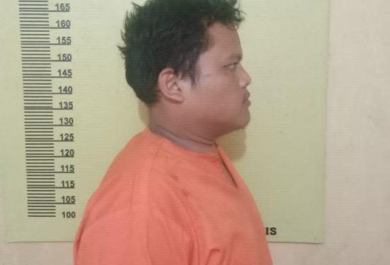 Kesal Diejek, Mata Pengunjung Warung Tuak Ditusuk Pakai Gunting