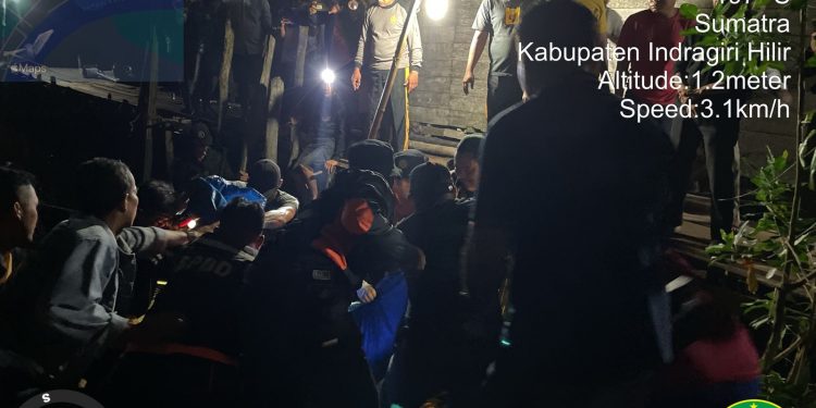 Sempat Hilang, Jasad Nelayan yang Jatuh Dari Kapal Pompong di Inhil Akhirnya Ditemukan