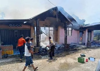Dua Unit Rumah Permanen di Rumbio Hangus di Lalap si Jago Merah