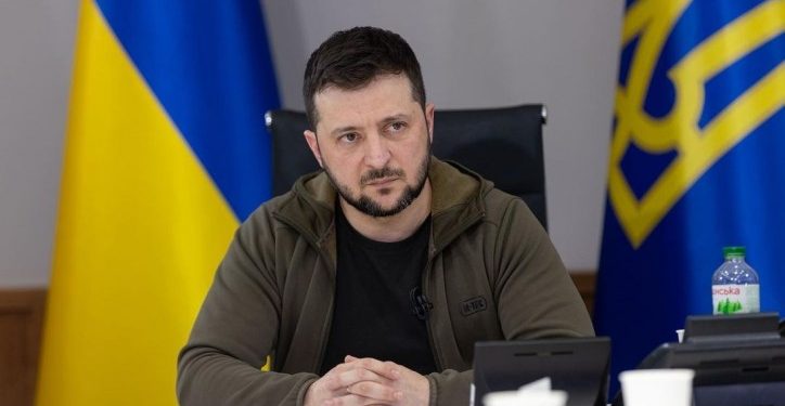Diduga Sekongkol dengan Rusia, Presiden Zelenskiy Pecat 2 Pejabat Ukraina
