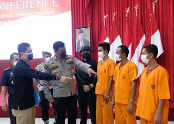 Simpan 19 Kg Sabu Asal Malaysia di Kebun Durian Bengkalis, 3 Pengedar Ringkus Polisi