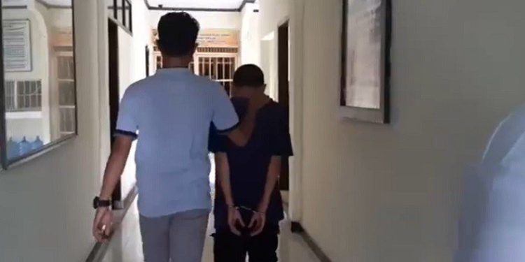 Bejat, Penjahit di Bangka Cabuli Kakak Beradik Hingga 20 Kali