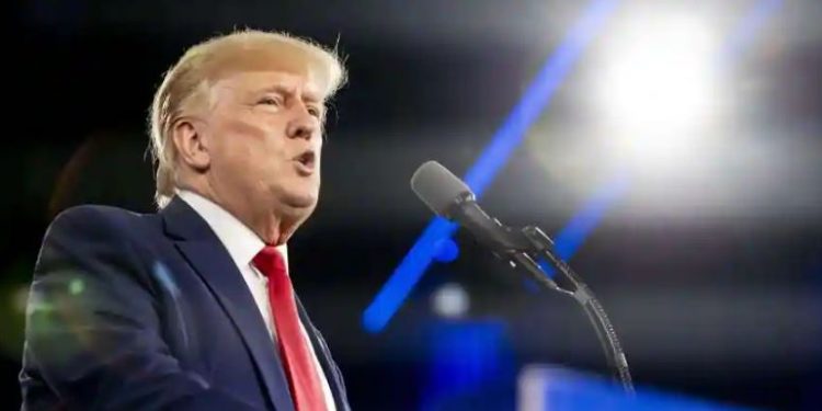 Trump meminta Departemen Kehakiman untuk mengembalikan dokumen hak istimewa miliknya yang disita