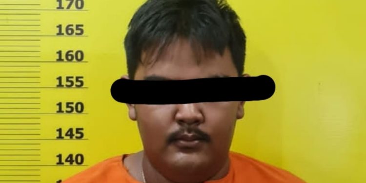 Isi BBM Solar Bersubsidi Pakai Tengki Modifikasi, Polres Rohil Amankan Pengemudi L300