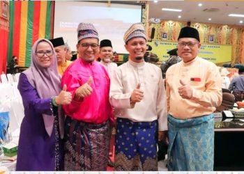 Pimpinan dan Anggota DPRD Riau Hadiri Rapat Paripurna Hari Jadi Kota Pekanbaru ke 238