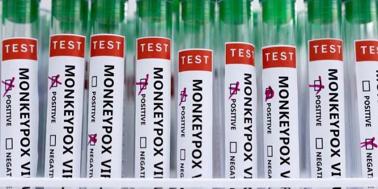 WHO mendesak agar berhati-hati setelah seekor anjing terkena cacar monyet di Paris