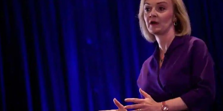 Menteri Luar Negeri Inggris Liz Truss berencana untuk menyatakan China sebagai ancaman resmi