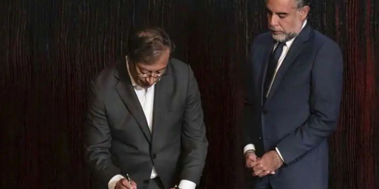 Venezuela dan Kolombia memulihkan hubungan diplomatik setelah tiga tahun putus