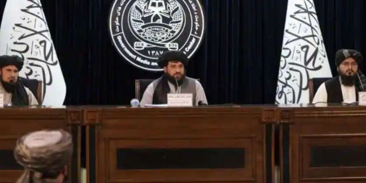 Taliban menuduh Pakistan mengizinkan pesawat tak berawak AS terbang ke wilayah Afghanistan