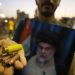 Bagaimana krisis politik dan pengunduran diri Al-Sadr menyebabkan bentrokan di Irak