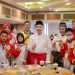 Gubri Syamsuar bersama atlet SOIna Riau