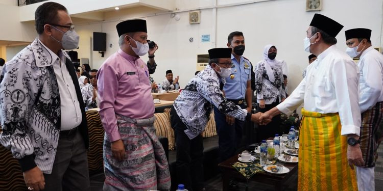 Gubri Syamsuar hadiri pembukaan Konferker PGRI Riau
