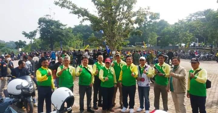 Peringati HKAN 2022 dan HUT Riau, Plt Sekwan Joni Irwan Ikuti Penanaman Pohon Bersama Gubernur