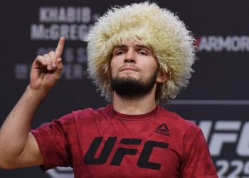 Viral Khabib Marah Hancurkan Drone dengan Satu Pukulan Ganas