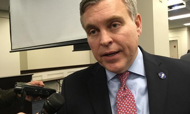 John Tilley, mantan sekretaris kehakiman dan anggota parlemen Kentucky, didakwa melakukan pemerkosaan