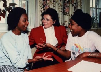 Si Kembar yang Enggan Bicara dengan Orang Lain dan Akhir Hidupnya yang Tragis