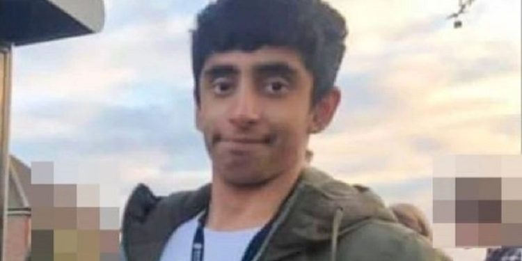 Nekat memperkosa remaja 16 tahun yang ditemuinya di pesta ulang, bocah tampan ini dihukum cambuk