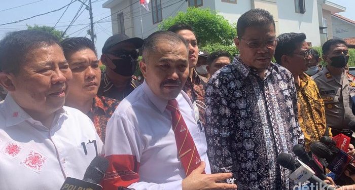 Kamarudin Ancam Lapor Presiden Setelah Diusir Penyidik dari Lokasi Rerkontruksi Pembunuhan Brigadir J