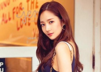 Artis Korea Park Min Young Pacaran dengan Bos Kripto Tajir